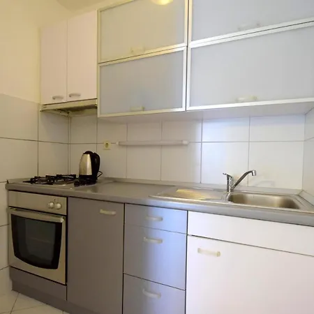 Vina Apartman