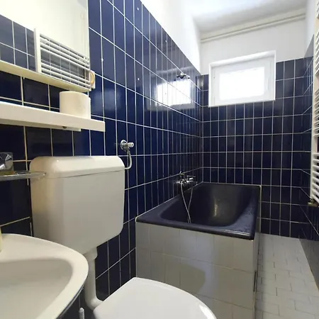 Vina Apartman
