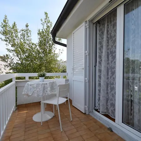 Vina Apartman Malinska